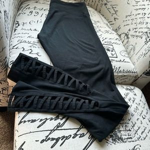 Victoria sport black  cut out leggings